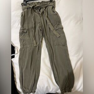 American Eagle Outfitters Women’s Army Green Parachute Pants